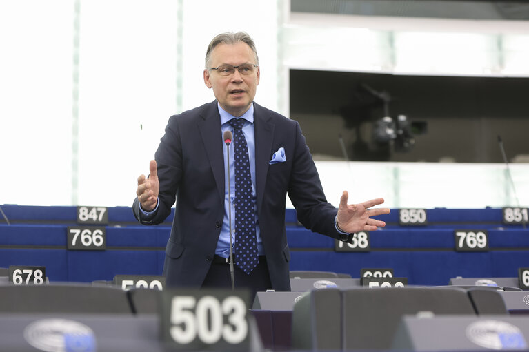 Fotografie 16: EP Plenary session - An urgent assessment of the applicability of the Political Dialogue and Cooperation Agreement (PDCA) with Cuba