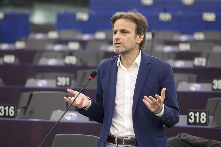 Fotografie 8: EP Plenary session - An urgent assessment of the applicability of the Political Dialogue and Cooperation Agreement (PDCA) with Cuba