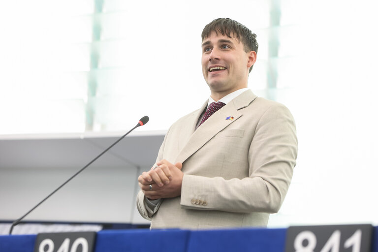 Fotografie 2: EP Plenary session - An urgent assessment of the applicability of the Political Dialogue and Cooperation Agreement (PDCA) with Cuba