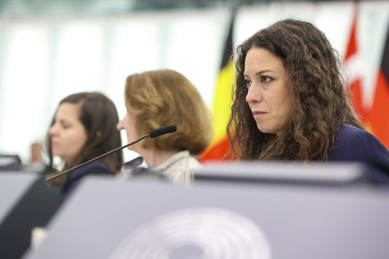 Fotografie 1: EP Plenary session - An urgent assessment of the applicability of the Political Dialogue and Cooperation Agreement (PDCA) with Cuba