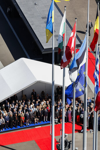 Photo 25: Commemoration of the 80th anniversary of the end of World War II in Europe - Wreath Laying Ceremony