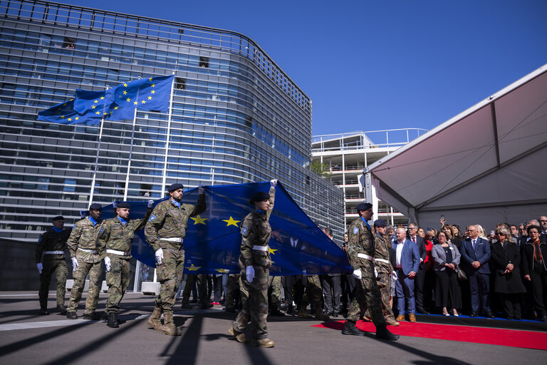 Photo 33: Commemoration of the 80th anniversary of the end of World War II in Europe - Wreath Laying Ceremony