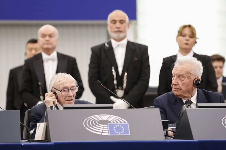 Photo 10: EP Plenary session - Commemoration 80th anniversary end of World War II in Europe