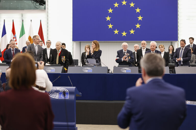 Foto 50: EP Plenary session - Commemoration 80th anniversary end of World War II in Europe