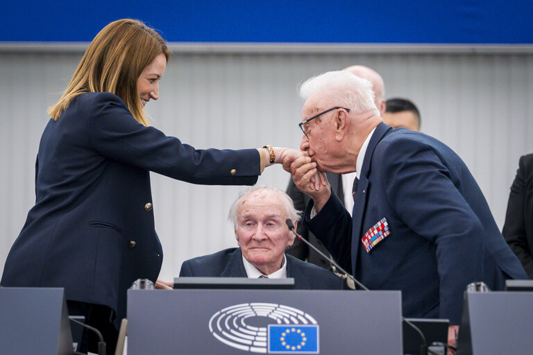 Photo 26: EP Plenary session - Commemoration 80th anniversary end of World War II in Europe