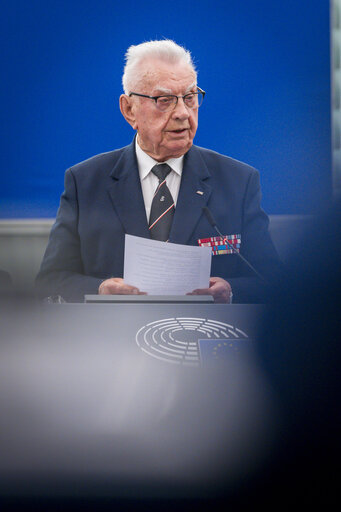 Photo 25: EP Plenary session - Commemoration 80th anniversary end of World War II in Europe