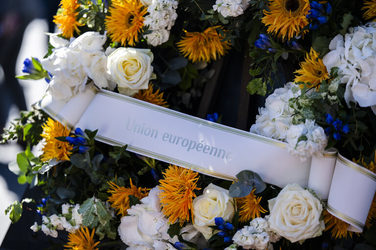 Photo 2: Commemoration of the 80th anniversary of the end of World War II in Europe - Wreath Laying Ceremony
