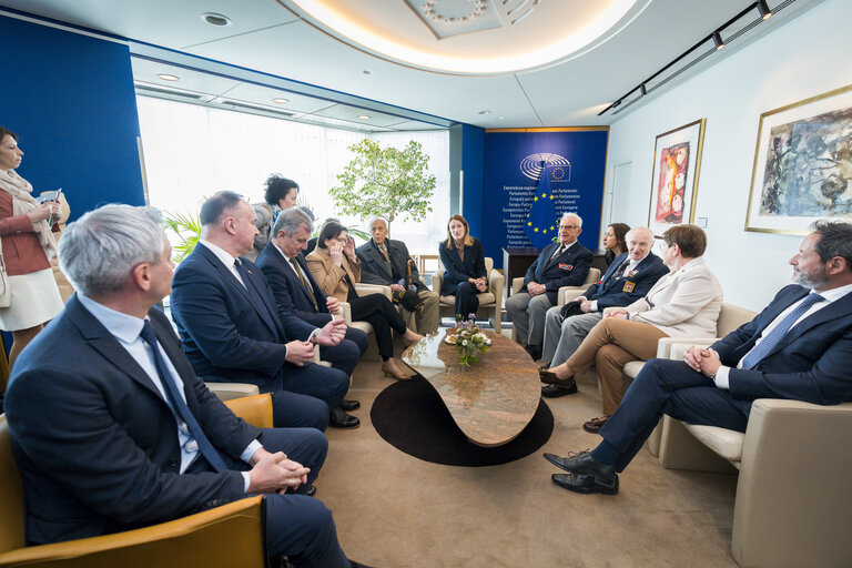Commemoration of the 80th anniversary of the end of World War II in Europe - Roberta METSOLA, EP President meets with war veterans