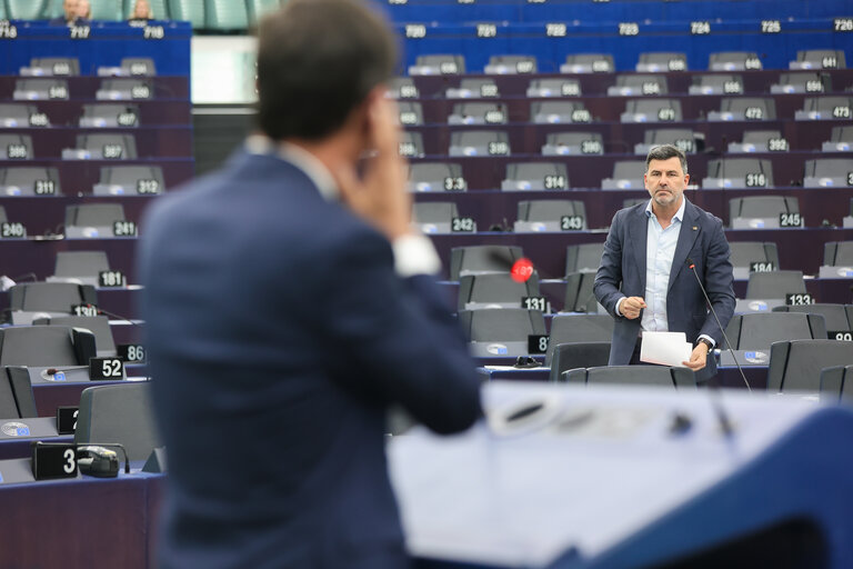 Photo 35: EP Plenary session - Resilience and the need to improve the interconnection of energy grid infrastructure in the EU