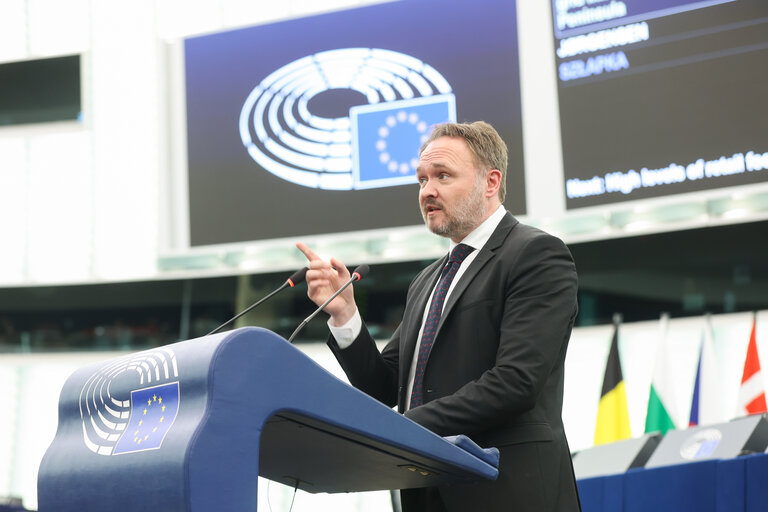 Photo 2: EP Plenary session - Resilience and the need to improve the interconnection of energy grid infrastructure in the EU