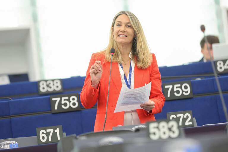 Photo 10: EP Plenary session - Resilience and the need to improve the interconnection of energy grid infrastructure in the EU