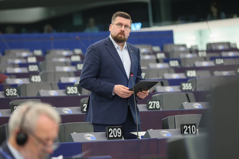 Photo 9: EP Plenary session - Resilience and the need to improve the interconnection of energy grid infrastructure in the EU