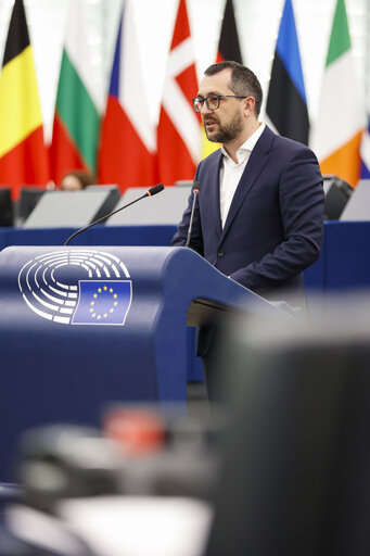 Photo 13: EP Plenary session - EU action on treating and preventing diseases such as cancer, cardiovascular neurological diseases and measles
