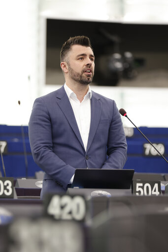 Photo 5: EP Plenary session - EU action on treating and preventing diseases such as cancer, cardiovascular neurological diseases and measles