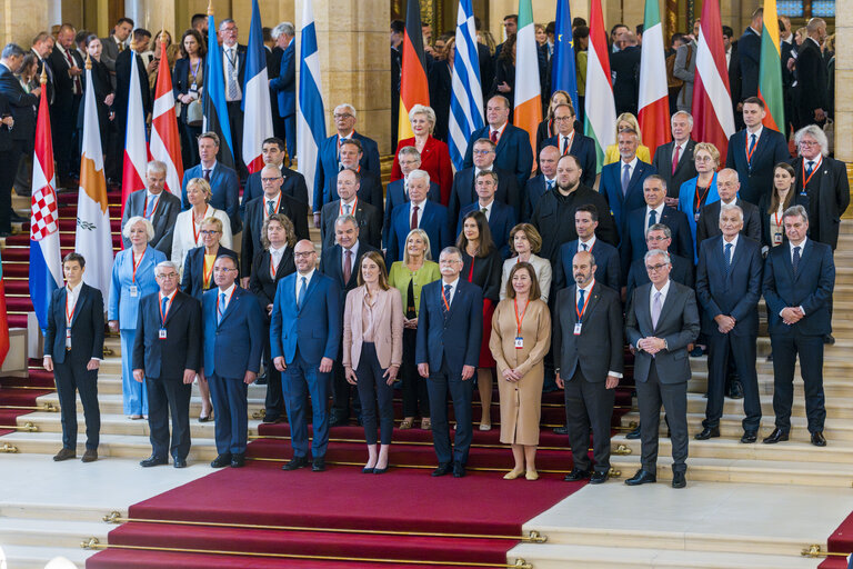 Photo 7 : European Speakers Conference in Budapest (Hungary) - Attendance of Roberta METSOLA, EP President at the Opening Session titled ‘Challenges Facing Europe’