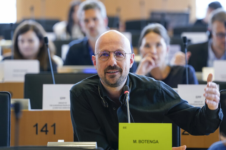 Foto 1: ITRE Committee Meeting