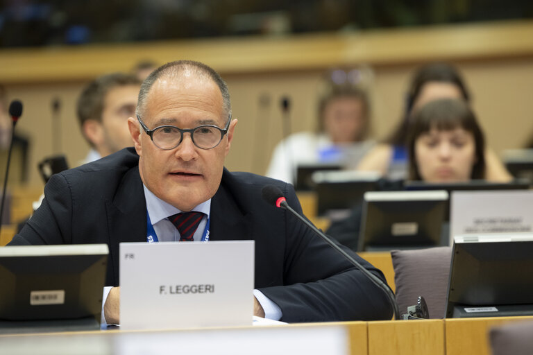 Fotografie 9: LIBE - Commission work programme for 2025 - exchange of views on the proposal to withdraw the Equal Treatment - Exchange of views with Hadja LAHBIB, Commissioner for Equality, Preparedness and Crisis Management