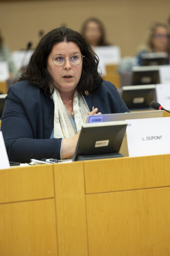 Fotografie 14: LIBE - Commission work programme for 2025 - exchange of views on the proposal to withdraw the Equal Treatment - Exchange of views with Hadja LAHBIB, Commissioner for Equality, Preparedness and Crisis Management