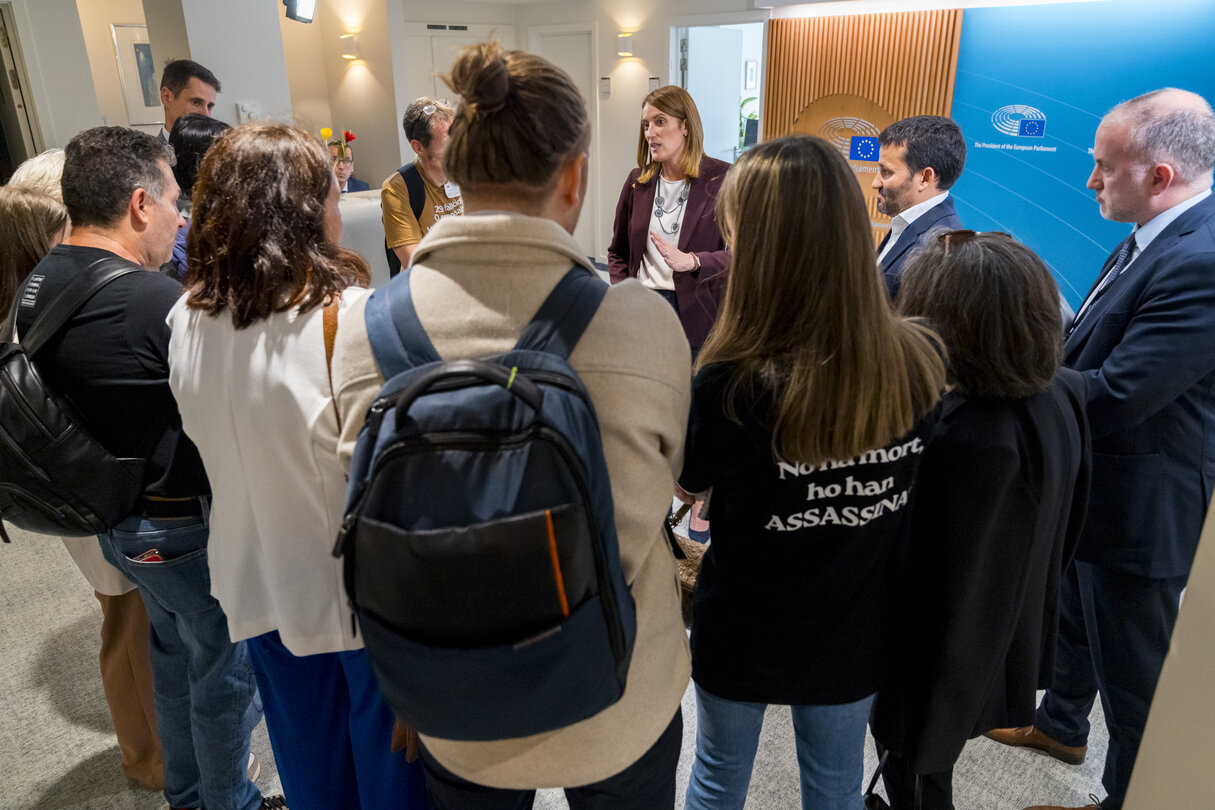 Roberta METSOLA, EP President meets with the associations victims Valencia floods