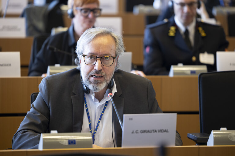 EMPL - Public hearing on ' Volunteers in emergency services and their legal challenges: cases of cross-border firefighters '