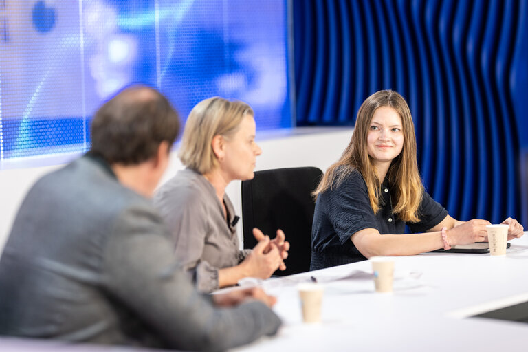 Zdjęcie 6: Podcast recording with MEPs Vrecionova, Fourreau, Waitz and Lins