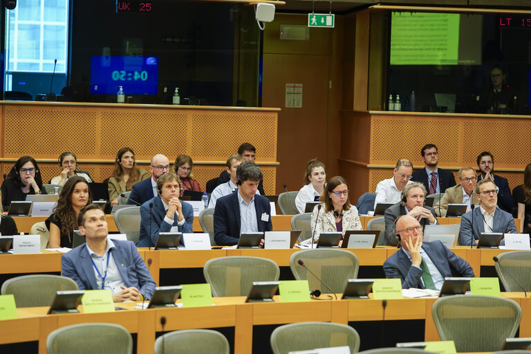JURI - Policy Department presentation of the study on Reporting obligations - Public hearing on reporting obligations