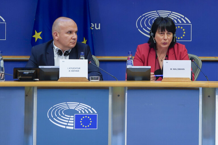 JURI - Policy Department presentation of the study on Reporting obligations - Public hearing on reporting obligations