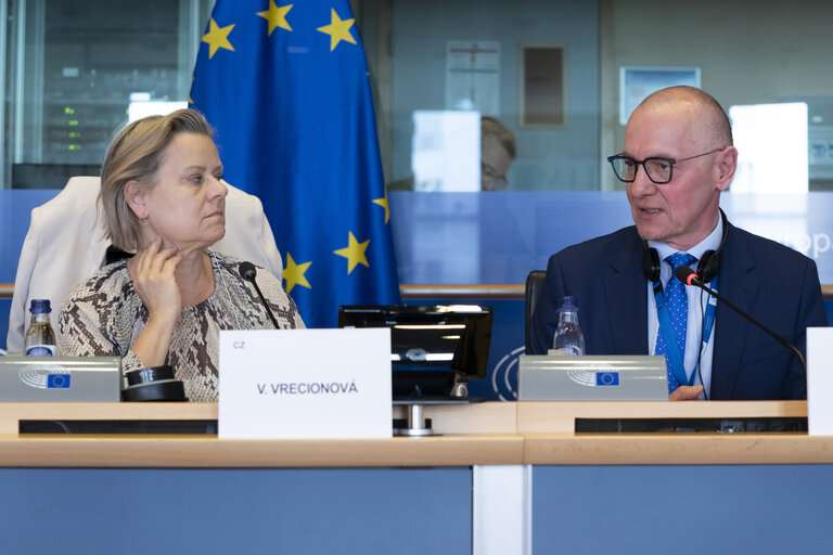 AGRI - Exchange of views with the European Food Safety Authority on insights on key topics impacting EU agriculture