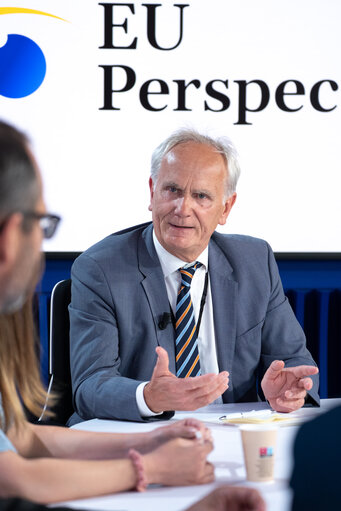 Foto 9: podcast recording with MEP Jan FARSKY