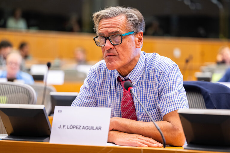 AFCO - Exchange of views in the frame of the Structured Dialogue with Mr. Maroš Šefčovič, the European Commissioner for Trade and Economic Security; Interinstitutional Relations and Transparency