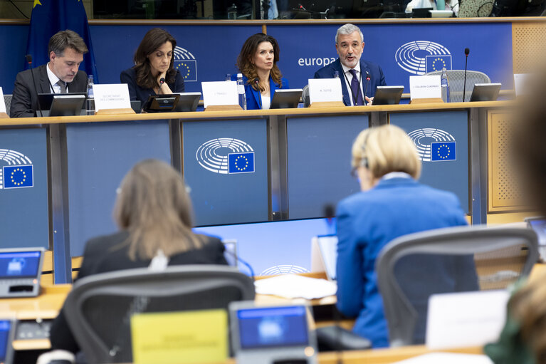 HOUS - Meeting on Affordable Housing Regional and Local authorities perspectives