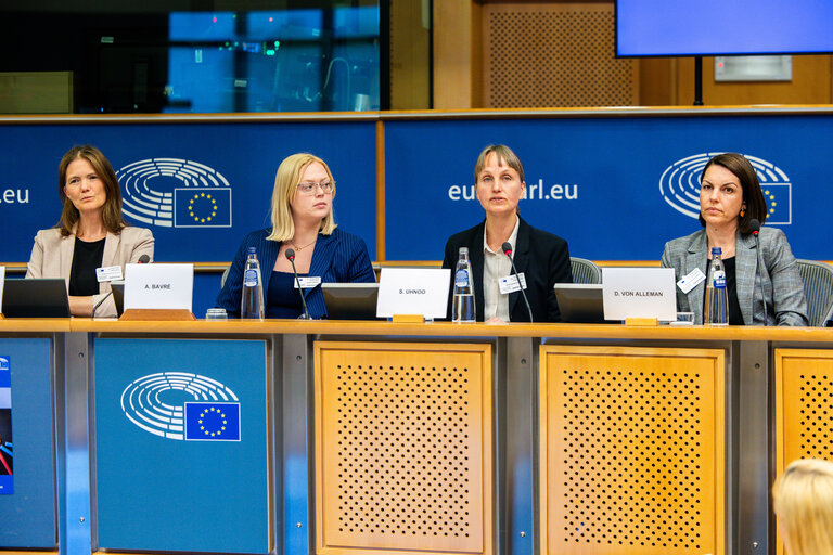 Foto 35: FEMM - The Wave of consent - Based rape laws in Europe