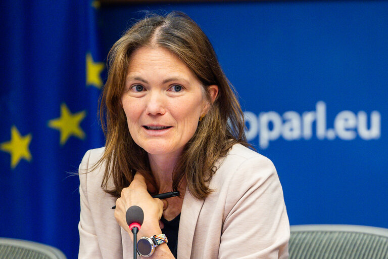 Foto 27: FEMM - The Wave of consent - Based rape laws in Europe