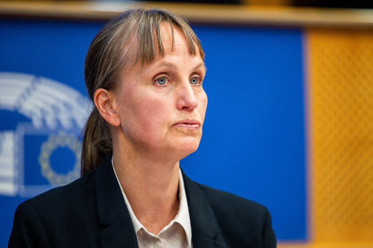 Foto 34: FEMM - The Wave of consent - Based rape laws in Europe