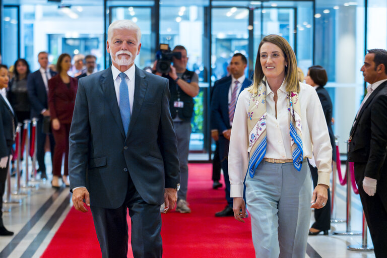 Roberta METSOLA, EP President meets with Petr PAVEL, Czech President
