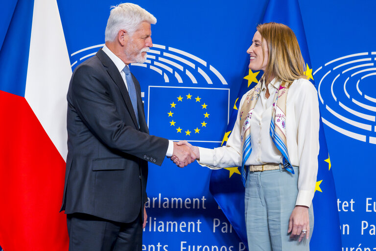 Roberta METSOLA, EP President meets with Petr PAVEL, Czech President