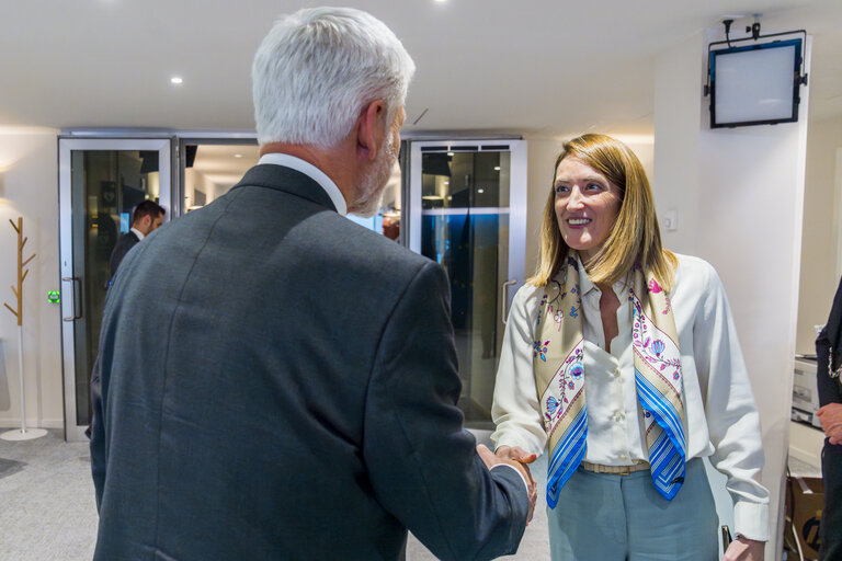 Roberta METSOLA, EP President meets with Petr PAVEL, Czech President