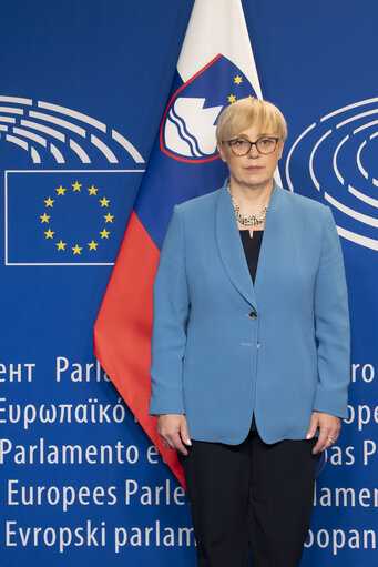 Fotografija 5: Roberta METSOLA, EP President meets with Nataša PIRC MUSAR, President of Slovenia