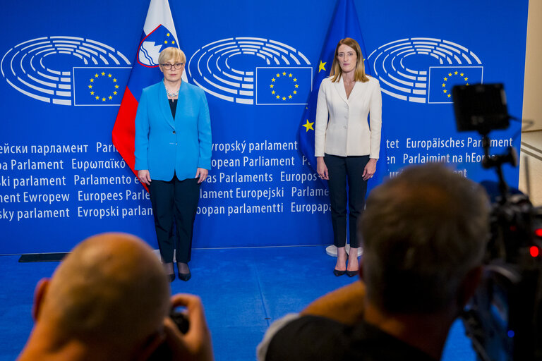 Fotografija 10: Roberta METSOLA, EP President meets with Nataša PIRC MUSAR, President of Slovenia
