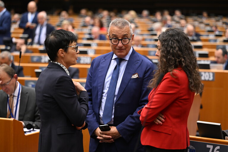 Billede 31: EP Mini-Plenary Session - Formal sitting - Address by Nataša PIRC MUSAR, President of the Republic of Slovenia