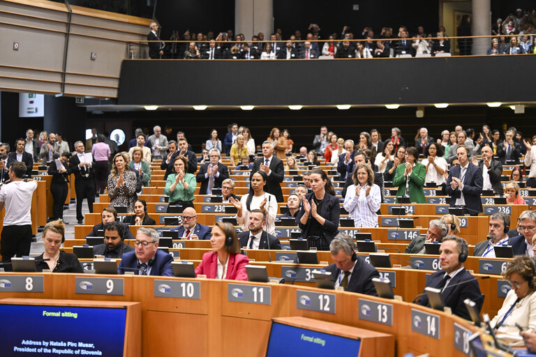 Billede 4: EP Mini-Plenary Session - Formal sitting - Address by Nataša PIRC MUSAR, President of the Republic of Slovenia