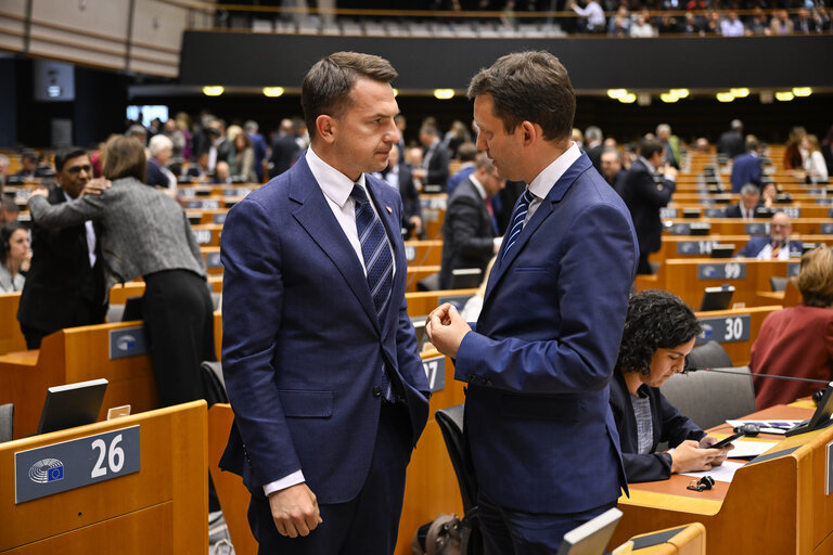 Foto 5: EP Mini-Plenary Session - Resumption of session and order of business
