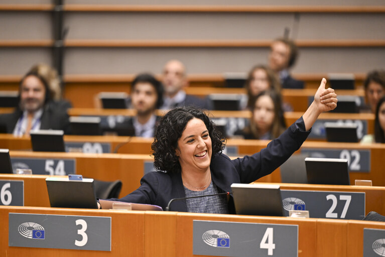 EP Mini-Plenary Session - Resumption of session and order of business