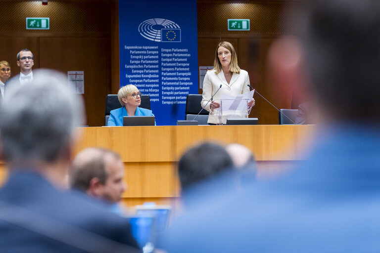 Billede 40: EP Mini-Plenary Session - Formal sitting - Address by Nataša PIRC MUSAR, President of the Republic of Slovenia