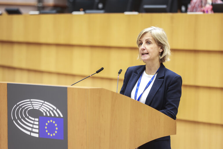 Valokuva 22: EP Mini-Plenary Session - The EU's response to the Israeli government's plan to seize the Gaza Strip, ensuring effective humanitarian support and the liberation of hostages