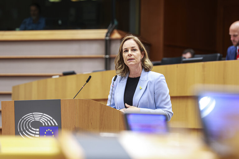 Valokuva 41: EP Mini-Plenary Session - The EU's response to the Israeli government's plan to seize the Gaza Strip, ensuring effective humanitarian support and the liberation of hostages