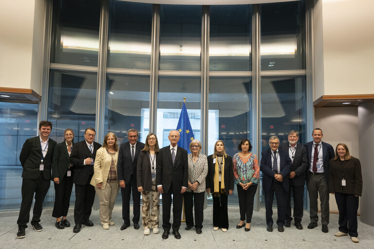 Valokuva 2: European Parliament Former Members Association - New Management Committee meeting