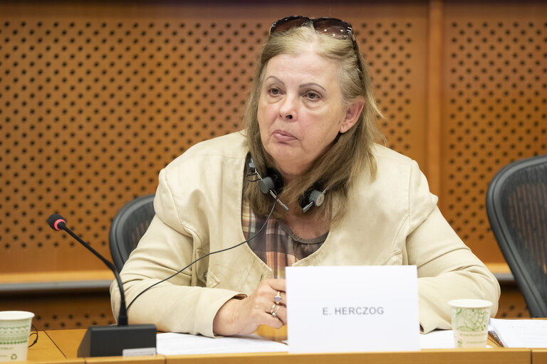 Valokuva 8: European Parliament Former Members Association - New Management Committee meeting