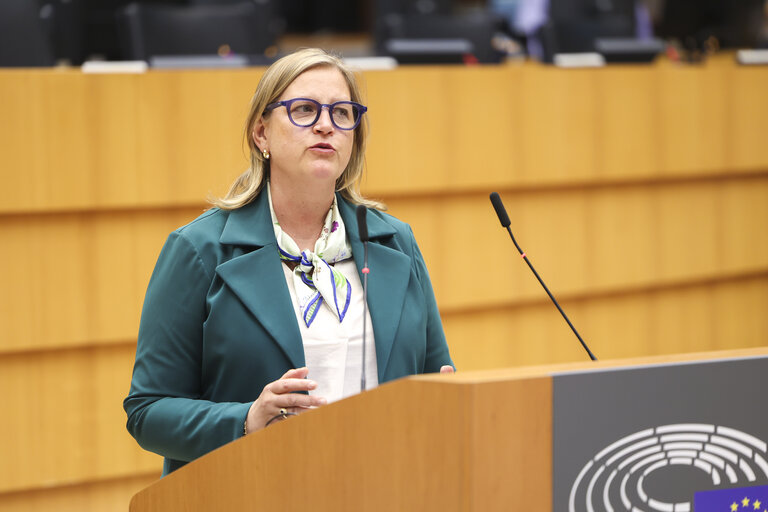 Foto 36: EP Mini-Plenary Session - Amending the EU Regulation 2023/965 as regards simplifying and strengthening the Carbon Border Adjustment Mechanism