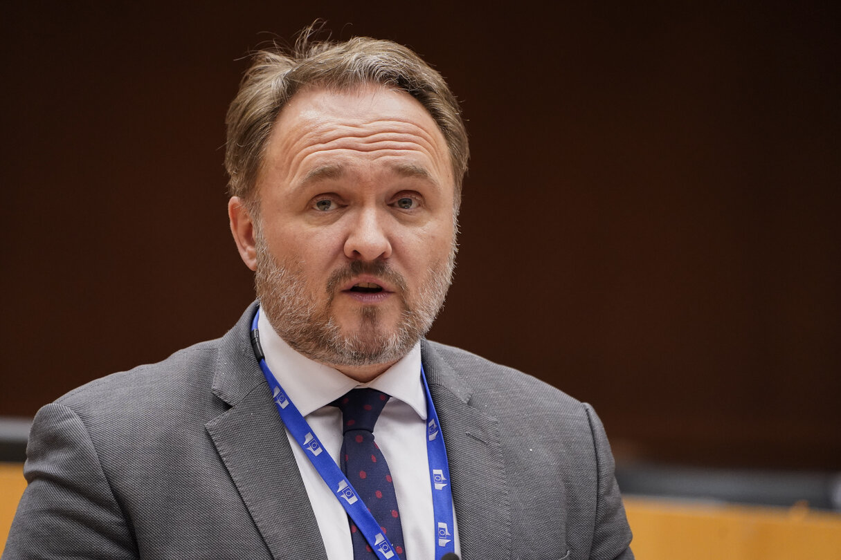 EP Mini-Plenary Session - Russian energy phase out, Nord Stream and the EU's energy-sovereignty